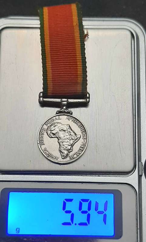 **WW2 UDF: .925 Silver Miniature Africa Service Medal w/ Ribbon (SA Issue).**