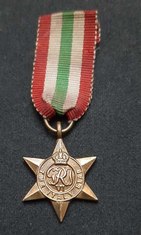 **WW2 UDF: Miniature Italy Star Campaign Medal w/ Ribbon (SA Issue).**