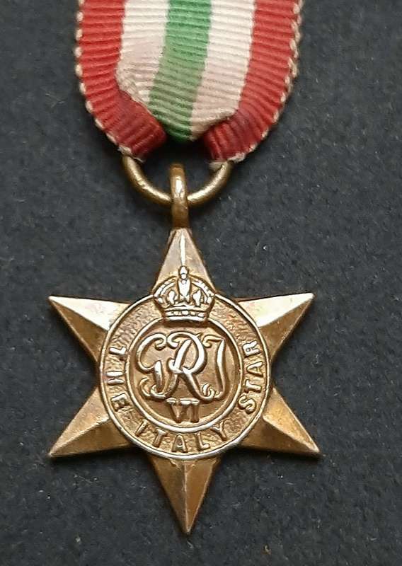 **WW2 UDF: Miniature Italy Star Campaign Medal w/ Ribbon (SA Issue).**