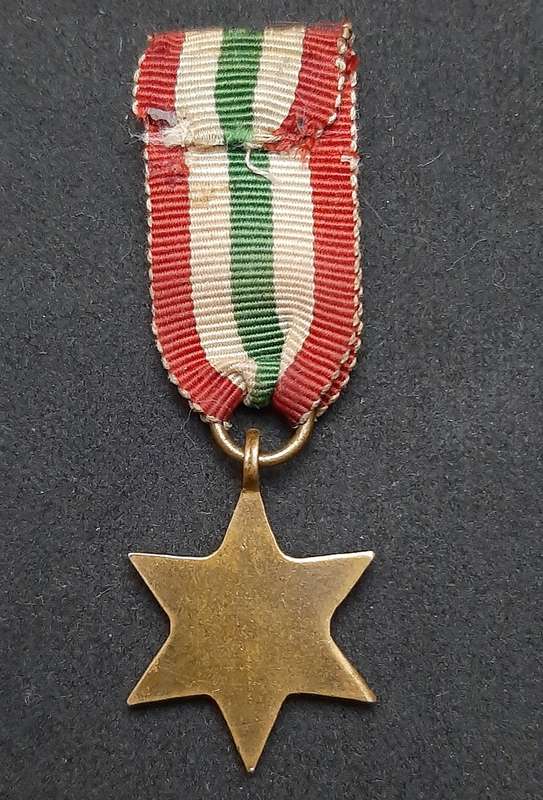 **WW2 UDF: Miniature Italy Star Campaign Medal w/ Ribbon (SA Issue).**