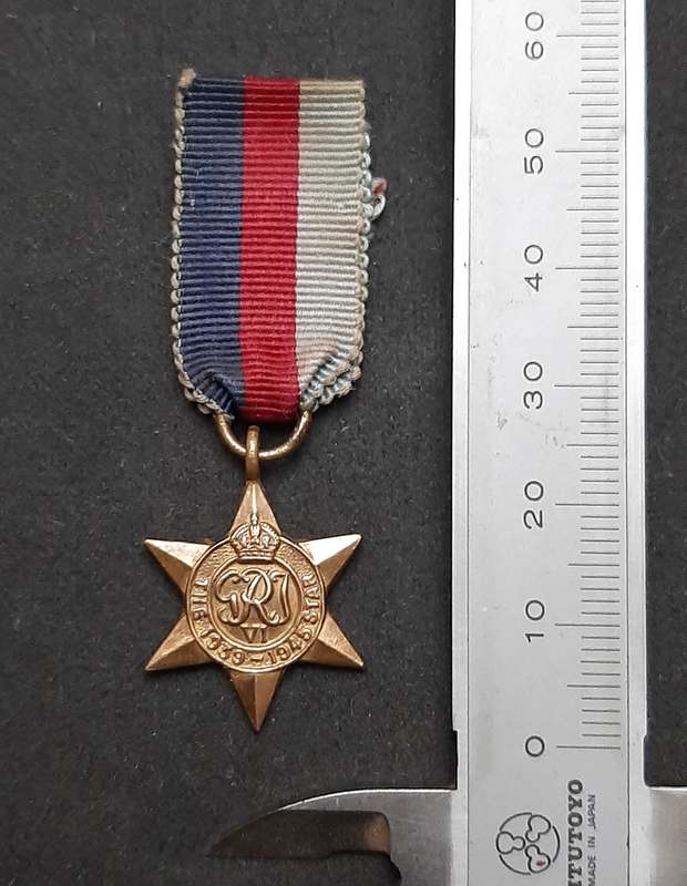 **WW2 UDF: 1939-45 Star Miniature Medal w/ Ribbon (SA Issue).**