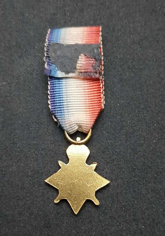 **WW1 UDF: 1914-15 Star Miniature Medal w/ Silk Ribbon.**
