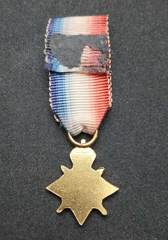 **WW1 UDF: 1914-15 Star Miniature Medal w/ Silk Ribbon.**