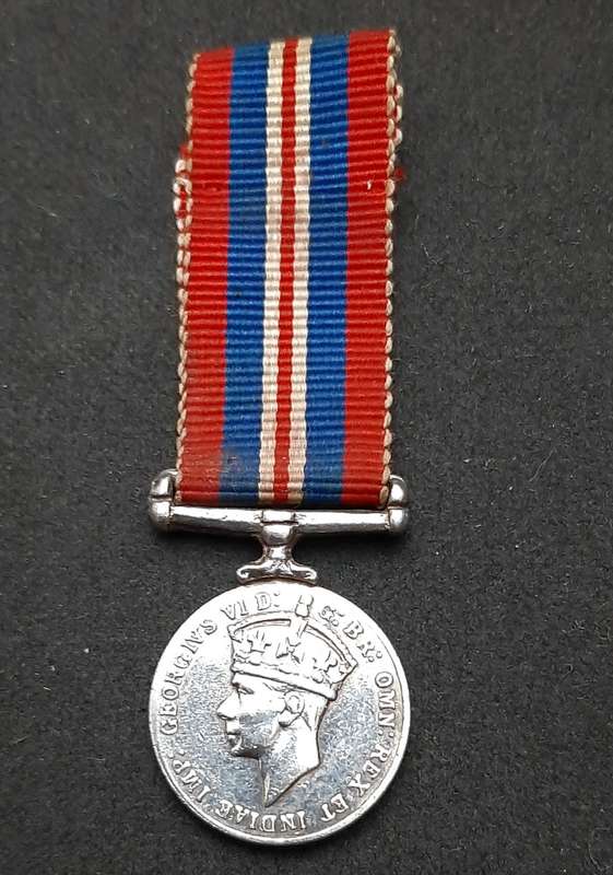 **WW2 UDF: .925 Silver Miniature British War Medal w/ Ribbon (SA Issue).**