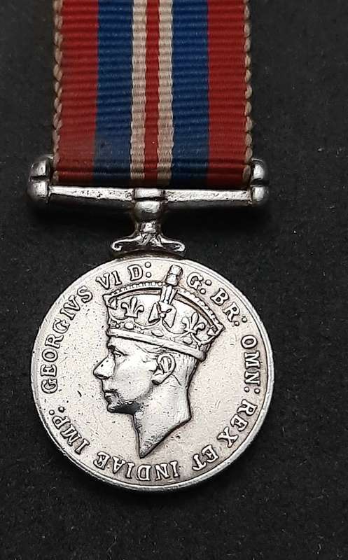 **WW2 UDF: .925 Silver Miniature British War Medal w/ Ribbon (SA Issue).**
