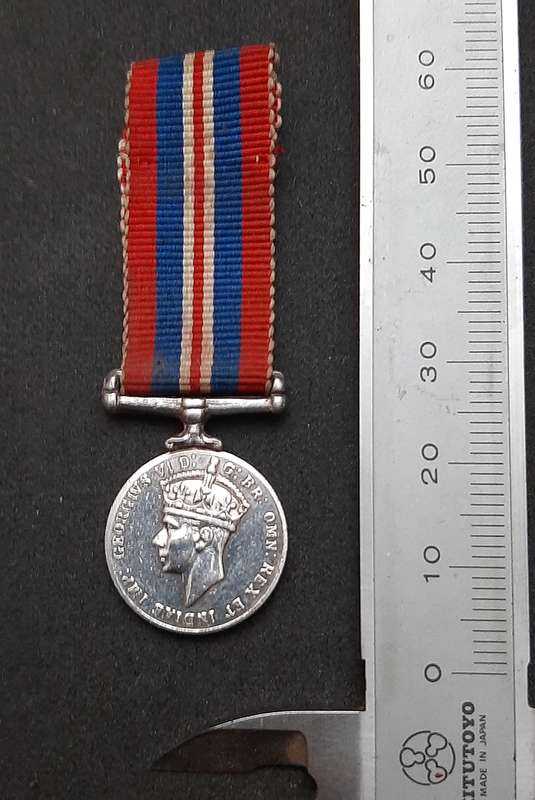 **WW2 UDF: .925 Silver Miniature British War Medal w/ Ribbon (SA Issue).**
