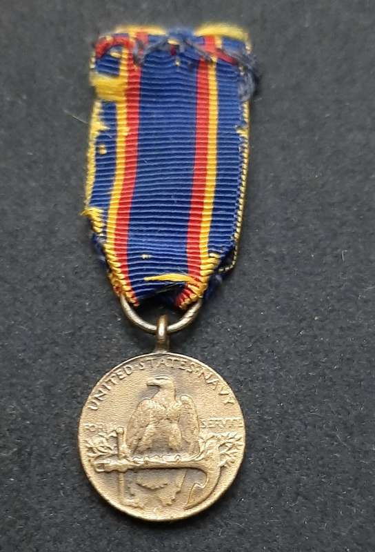 **RARE: U.S. Navy Yangtze Service Miniature Medal w/ Silk Ribbon. **