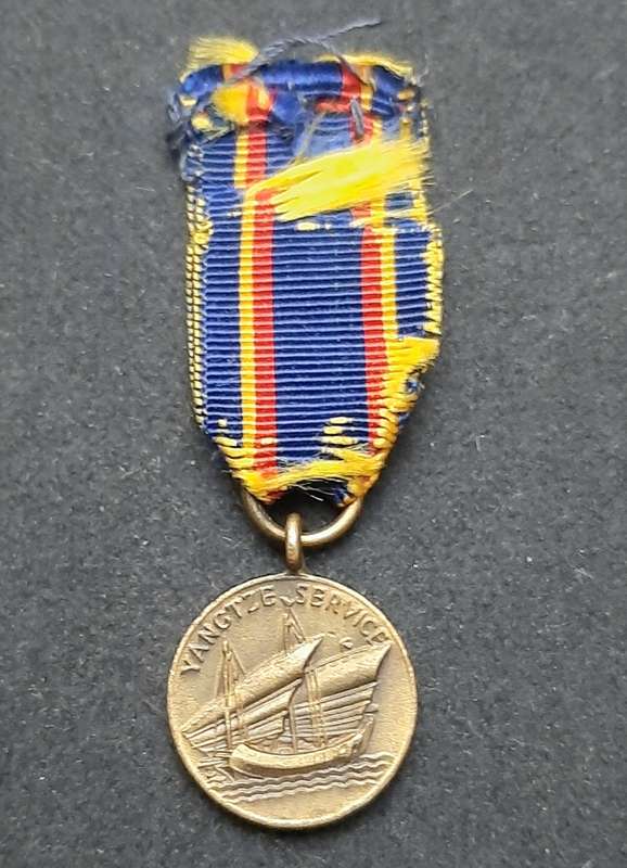 **RARE: U.S. Navy Yangtze Service Miniature Medal w/ Silk Ribbon. **