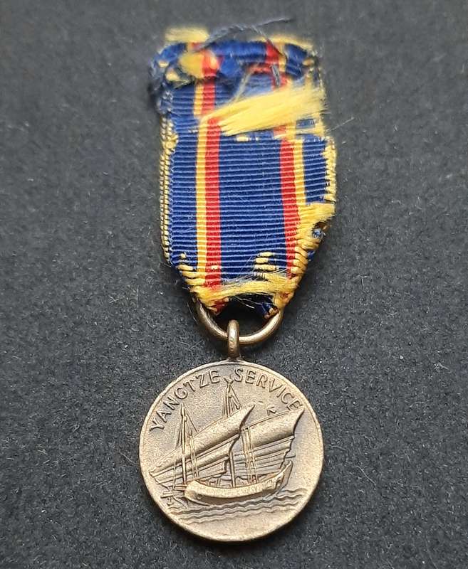 **RARE: U.S. Navy Yangtze Service Miniature Medal w/ Silk Ribbon. **