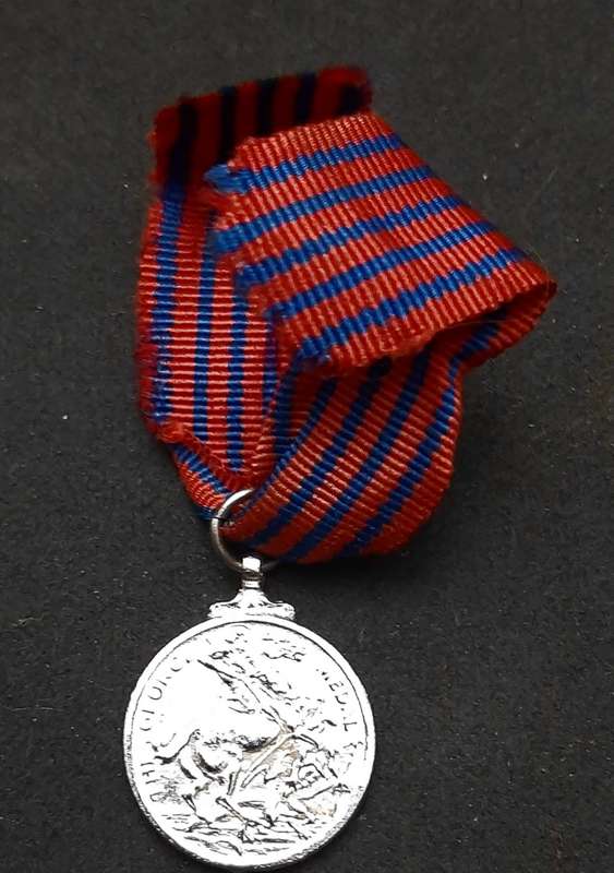 ** WW2 British: Repro. The George Miniature Medal w/ Ribbon. **