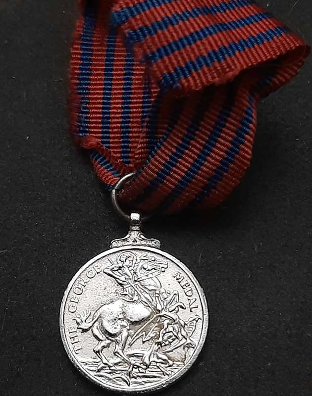 ** WW2 British: Repro. The George Miniature Medal w/ Ribbon. **