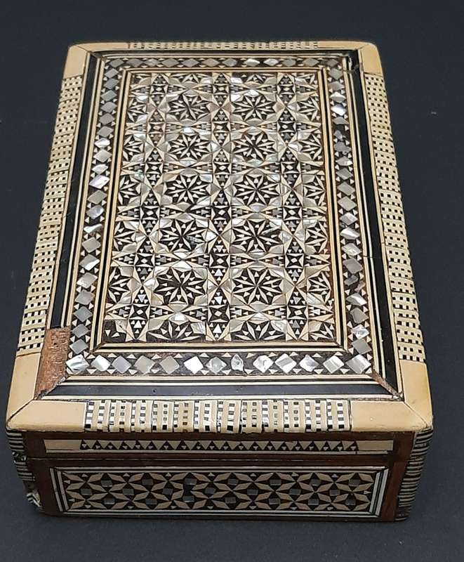 **STUNNING: Mid-20 th Century North African Marquetry Jewellery Box w/ M/ of Pearl Inlay**