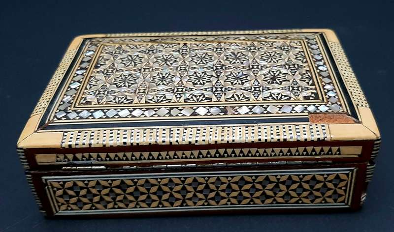 **STUNNING: Mid-20 th Century North African Marquetry Jewellery Box w/ M/ of Pearl Inlay**