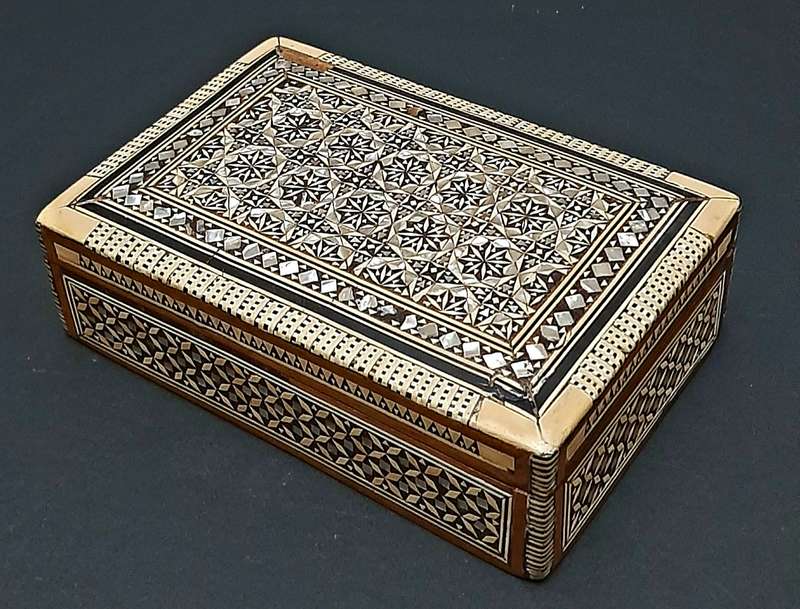 **STUNNING: Mid-20 th Century North African Marquetry Jewellery Box w/ M/ of Pearl Inlay**