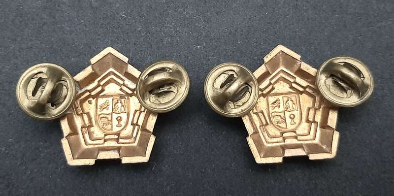 **Border War : 1960s SADF Major Brass Rank 'Castle' Insignia Pair(All Pins)**