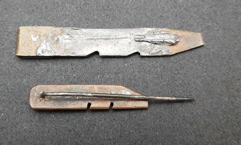 **WW1 : UDF Artillery Shell Trench-Art Tie Pins x2 **