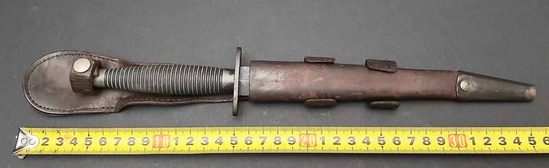 **RARE: WW2 Fairbairn-Sykes 3rd Pattern Fighting Knife w/ Type2 Scabbard (William Rodgers, Sheff.)**