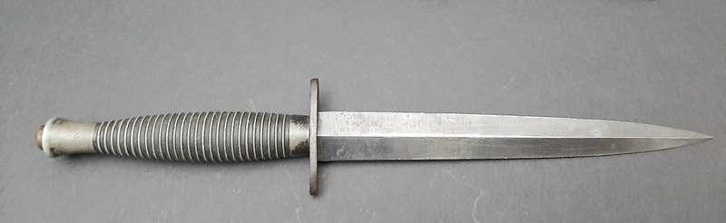 **RARE: WW2 Fairbairn-Sykes 3rd Pattern Fighting Knife w/ Type2 Scabbard (William Rodgers, Sheff.)**