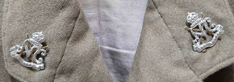 **RARE: WW2 UDF 'Royal Natal Carbineers ' Lieutenant's Service Tunic w/ Rank Insignia .**