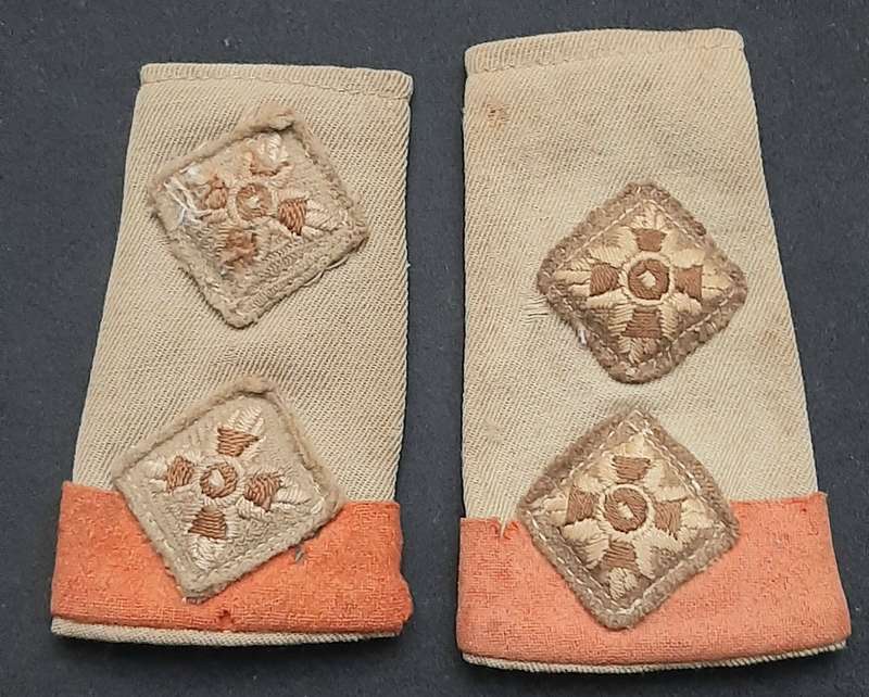 **WW2 UDF: Lieutenant Khaki Rank Slip-On Insignia w/ Volunteer Tabs x2 .**