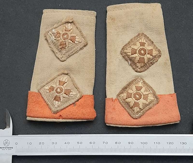 **WW2 UDF: Lieutenant Khaki Rank Slip-On Insignia w/ Volunteer Tabs x2 .**