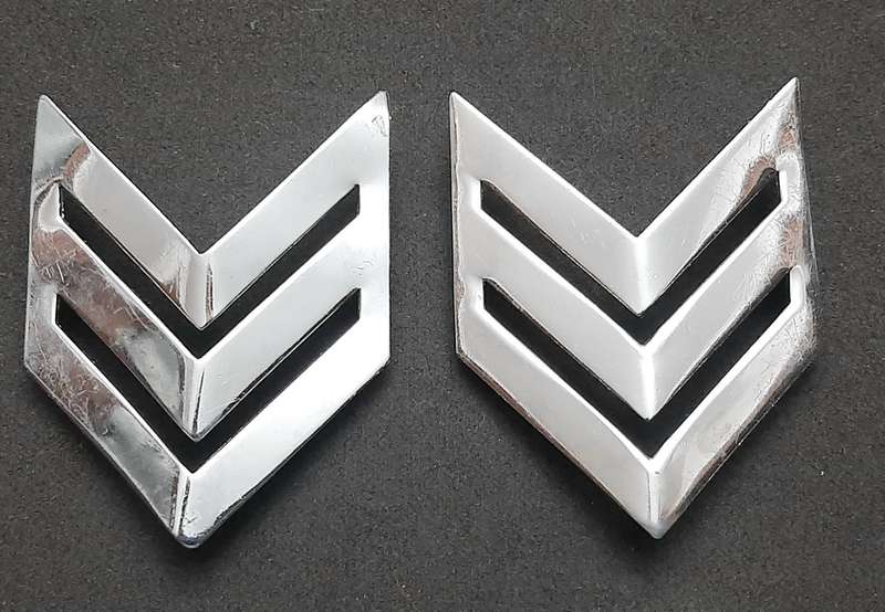 **Border War : 1980s SADF Step-Out Sergeant Metal Rank Chevron Pair ( All Pins)**