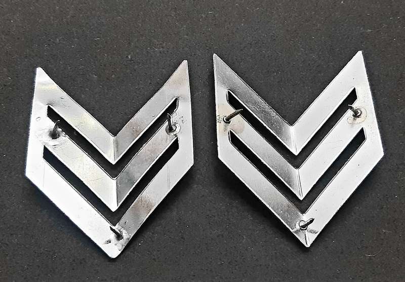 **Border War : 1980s SADF Step-Out Sergeant Metal Rank Chevron Pair ( All Pins)**