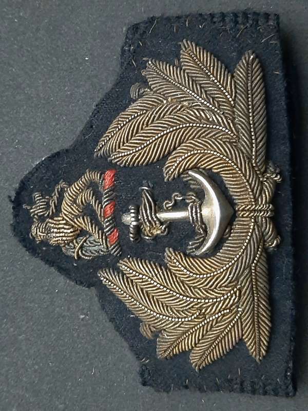 **Border War : 1960s SA Navy Officers Bullion Embroid. Insignia Cap Band (UNISSUED) **