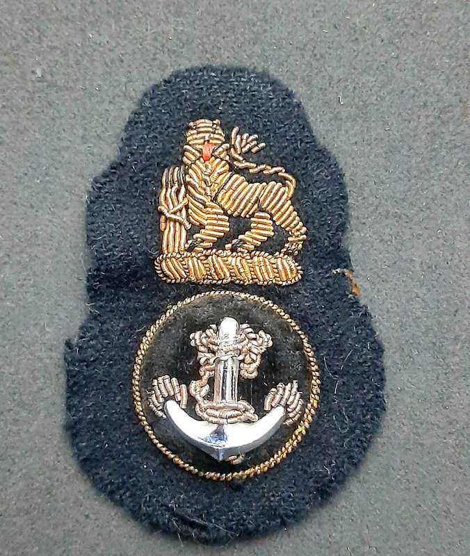 **Border War : 1970s SA Navy Bullion Embroidered Ratings Cap Badge #2**