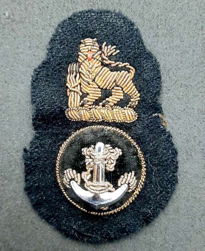 **Border War : 1970s SA Navy Bullion Embroidered Ratings Cap Badge #2**