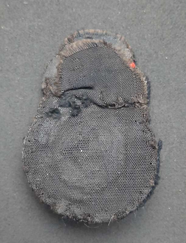 **Border War : 1970s SA Navy Bullion Embroidered Ratings Cap Badge #2**