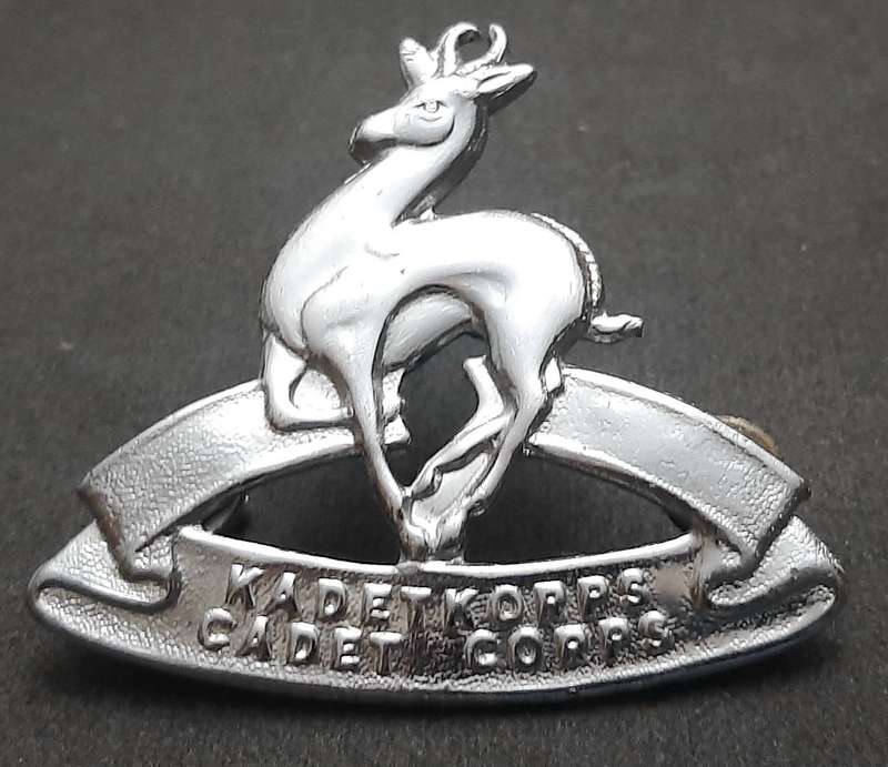 **Border War : 1980s SADF Cadet Corps Beret Badge w/ Pins #2**