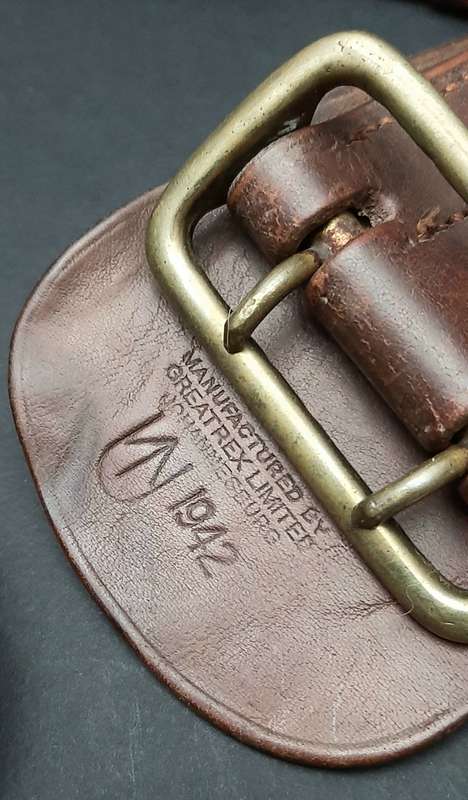 **WW2 UDF: Officer's Sam Browne Leather Belt Equipment w/ Lanyard & Whistle (36").**