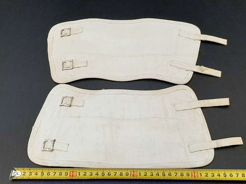 **1940s Union Defence Force: Anklet 'Puttees' w/ Buckles (Framm & Co. 1948).**