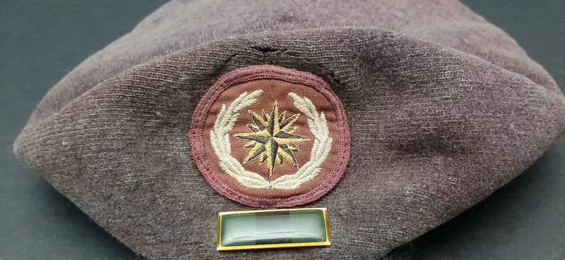**RARE: Mid-1990s SA Reconnaissance Regiment 'Recce' Beret w/ Embroidered Badge & Infantry Balkie **