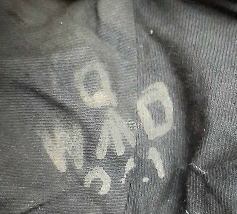 **RARE: WW2 UDF 'Royal Natal Carbineers ' Armoured Beret w/ Badge Insignia ( 1940)  .**