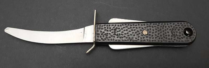 **RARE: 1970s RAF MK3 Pilot's Survival/ Release Gravity Knife w/ Scabbard.**