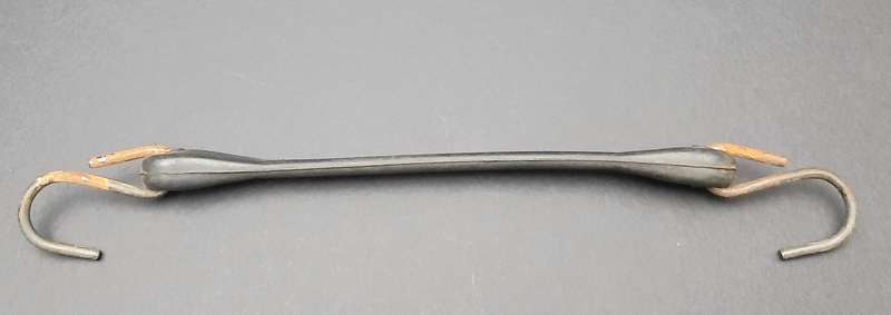 **Border War : 1970s SADF Rubber Expansion Retention Band ( Bungee Hook) **