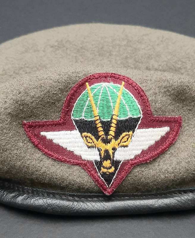 **Border War : 1980s SWATF Unissued Parachute Battalion Beret w/ Embroidered Insignia(59)**