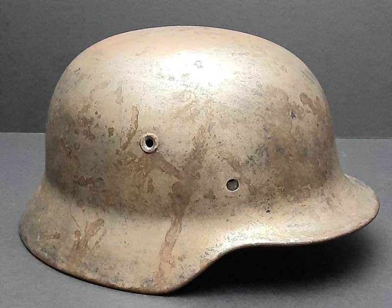 WW2 German M40 Steel Helmet Shell with Liner Band & Chin-strap (ET66)