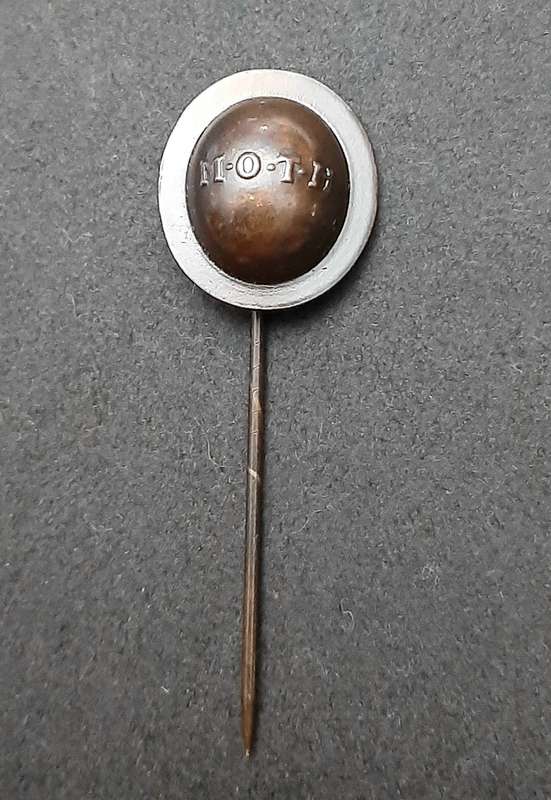**WW2 : M.O.T.H. Bronze Tie-Pin & Association Name Badge (Pins Intact)**