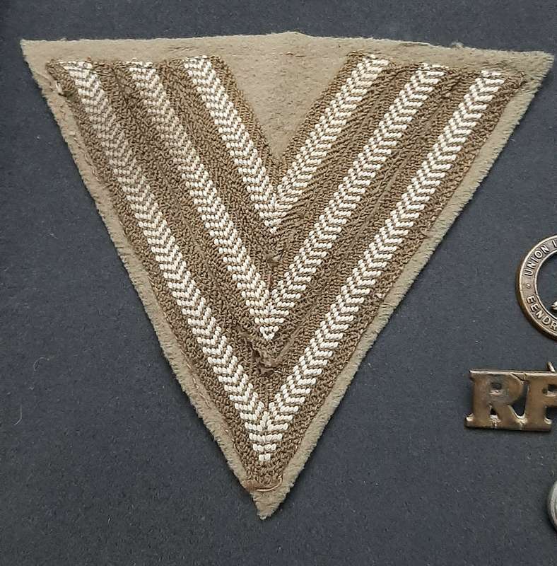 **Assorted UDF: WW2 & 1960s Insignia Collection x 8 Pcs **