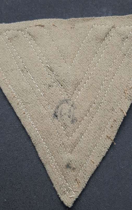 **Assorted UDF: WW2 & 1960s Insignia Collection x 8 Pcs **
