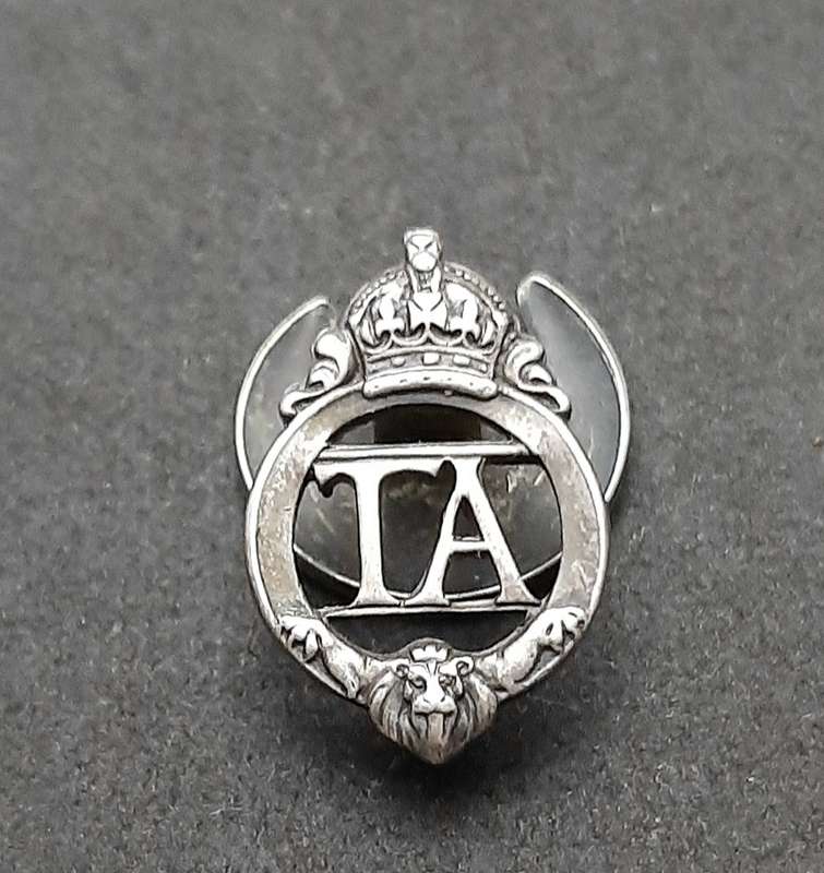 **RARE: WW2 British  .925 Silver Territorial Army Affiliation Button Badge (Numbered).**