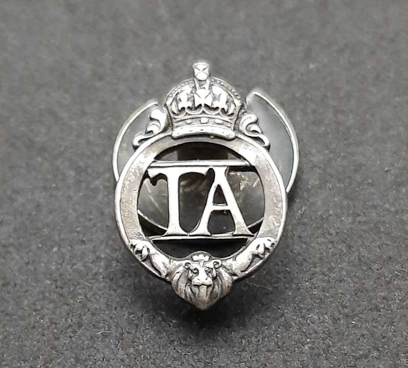 **RARE: WW2 British  .925 Silver Territorial Army Affiliation Button Badge (Numbered).**