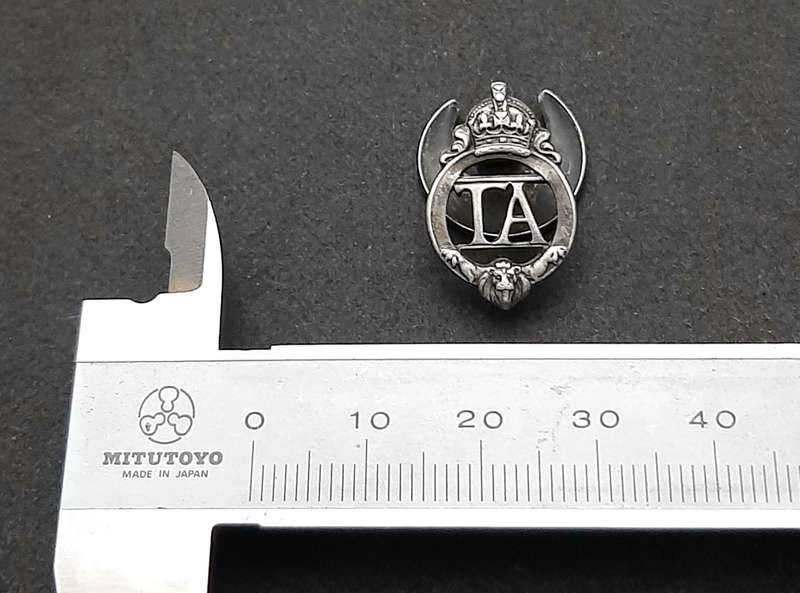 **RARE: WW2 British  .925 Silver Territorial Army Affiliation Button Badge (Numbered).**