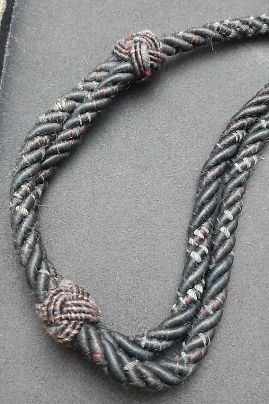 **WW2 British: King's Royal Rifle Corps R.S.M / W.O. 2 Regimental Lanyard (62cm).**