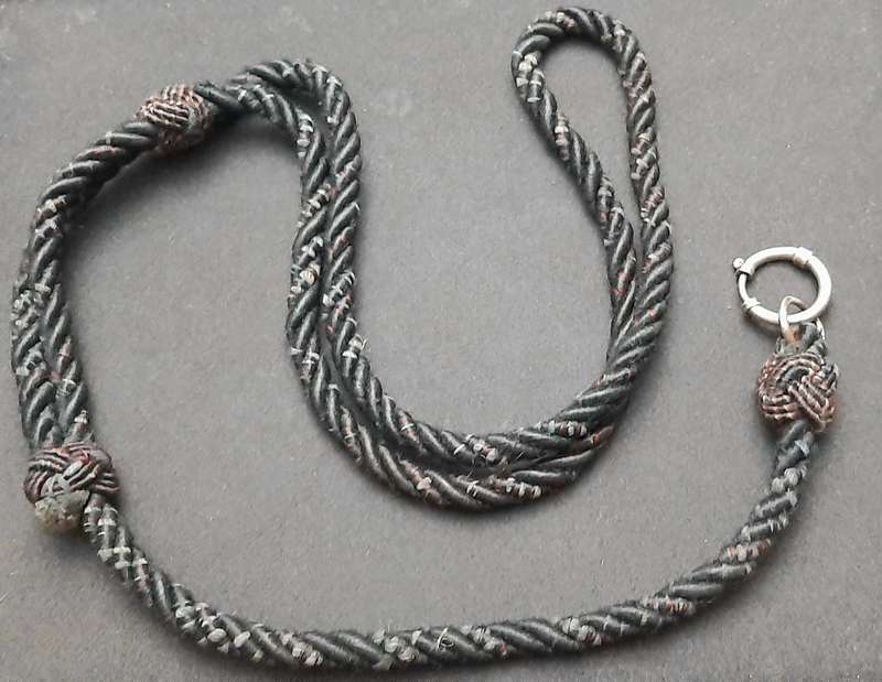 **WW2 British: King's Royal Rifle Corps R.S.M / W.O. 2 Regimental Lanyard (62cm).**