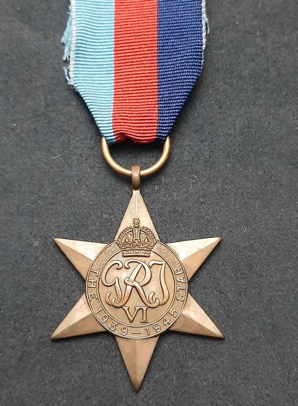 **WW2: 1939-45 Star Campaign Medal w/ Ribbon (British Issue).**