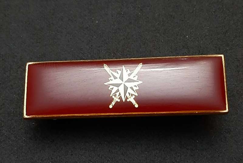 **Border War : 1980s SADF Reconnaissance Regiments HQ 'Recce' Lucite Command Bar (Pins)**